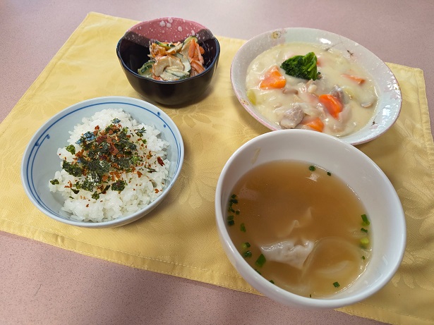 クリームシチューとワサ...