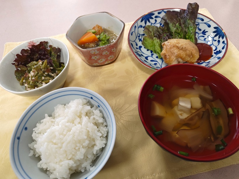 チキンソテーカクテルソ...